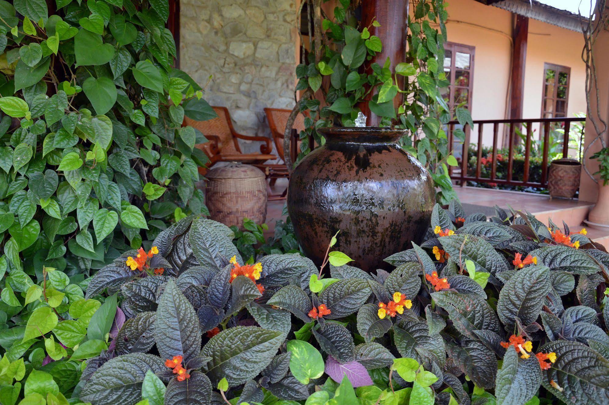 Villa Nam Song Vang Vieng Exterior photo
